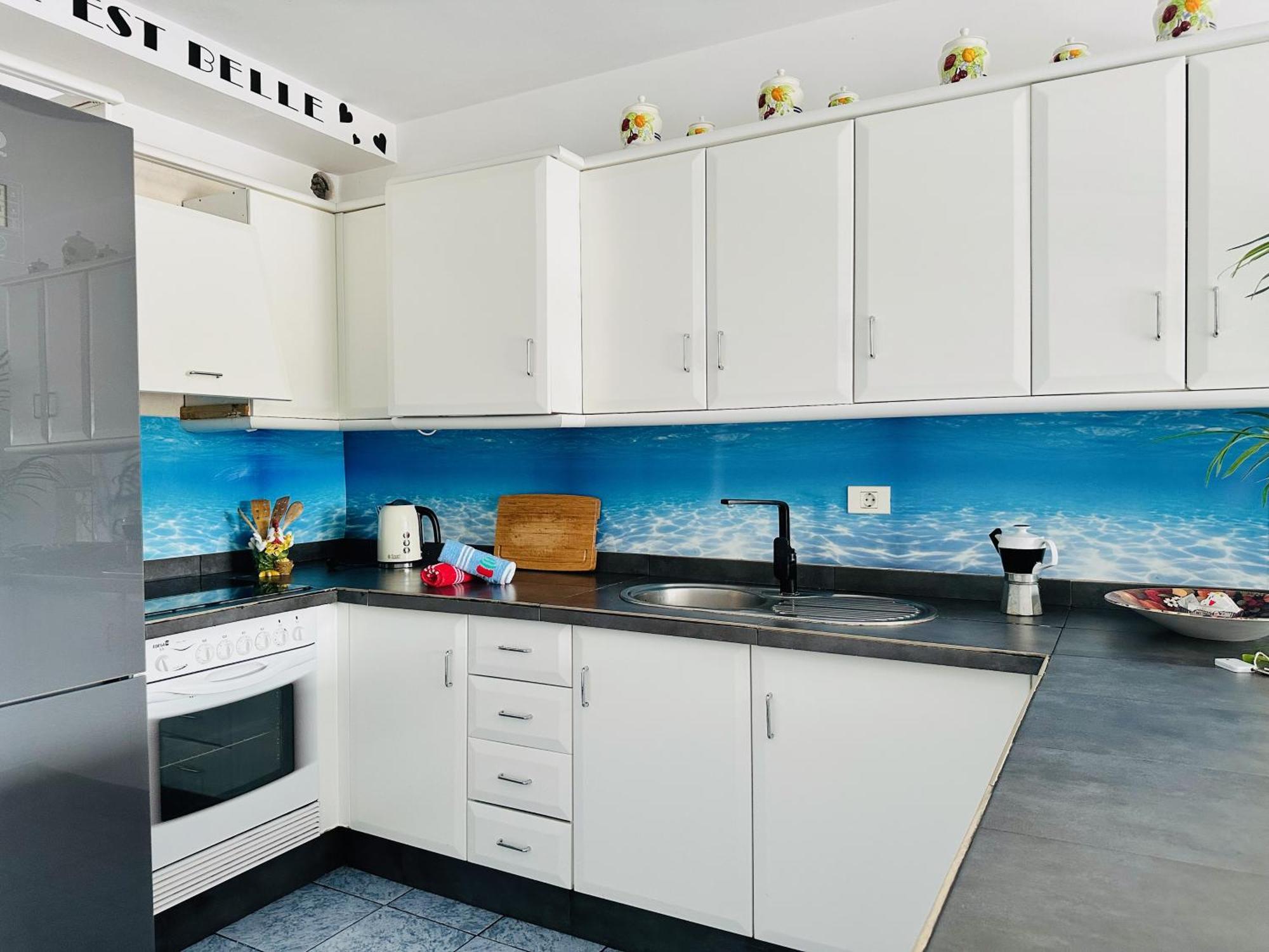 Pambnb - Chic Beachside Apartment Playa San Juan Екстер'єр фото