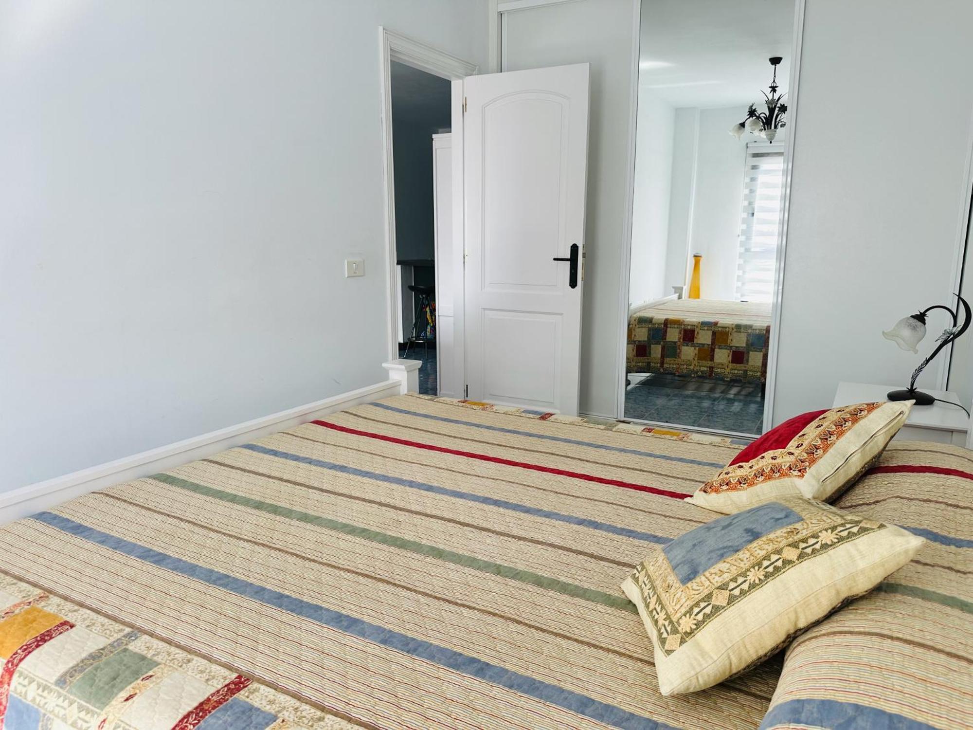 Pambnb - Chic Beachside Apartment Playa San Juan Екстер'єр фото
